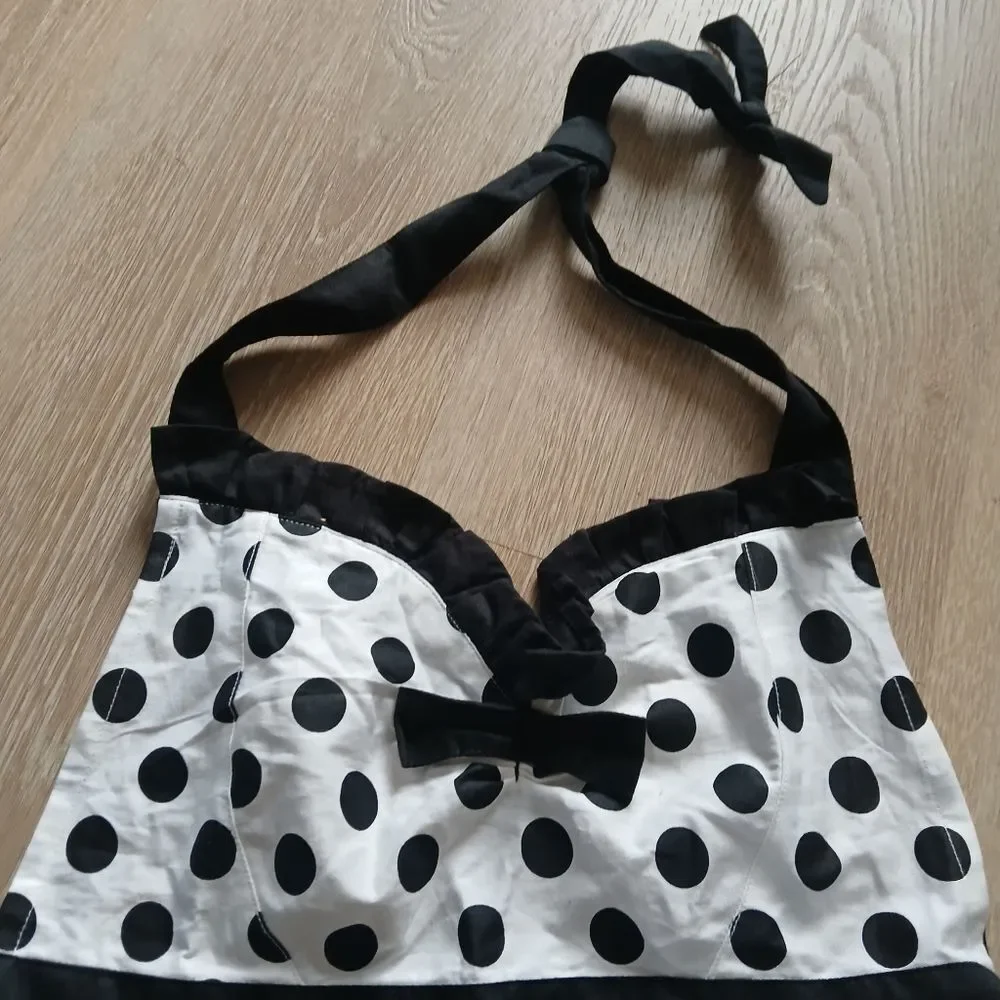 Martha Stewart Black and White Polka Dot Apron Sweetheart Neckline 100% Cotton